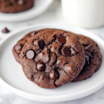 Double Chocolate Chip Cookies - Clara quick dinners